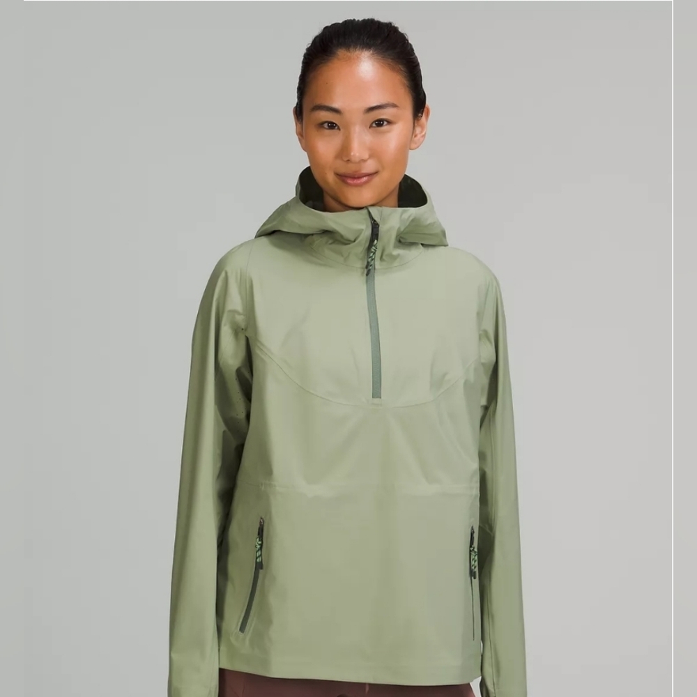 Lululemon Water Proof Hiking Half-Zip Pull Over